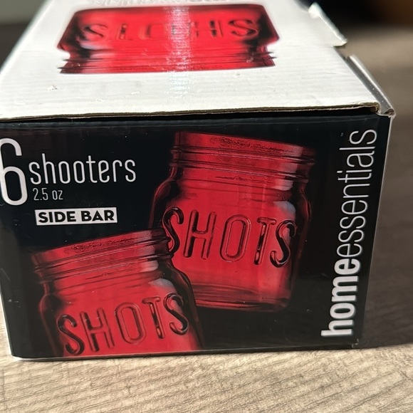 Home Essentials 6 mini shot glasses - Picture 2 of 7